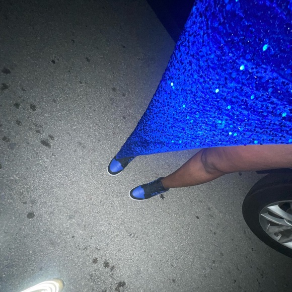 Gorgeous Royal Blue Sequin dress. - Picture 7 of 8